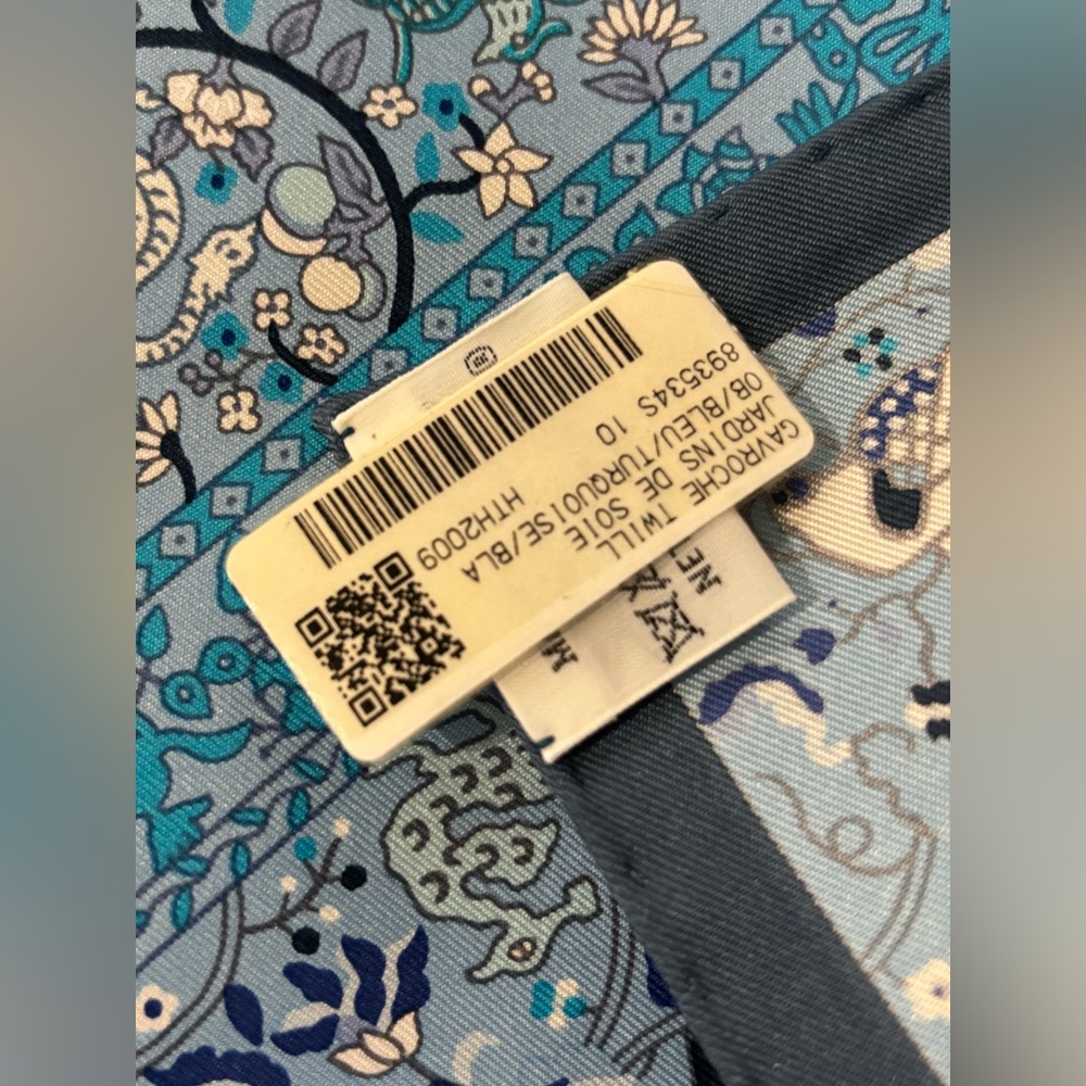 ✨NWT Hermés Silk Blue / Turquoise Gavroche Twill✨ - Picture 7 of 10